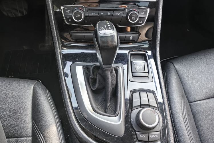 Used BMW 2 Series Active Tourer 2018 218i Leading Model Gear Lever