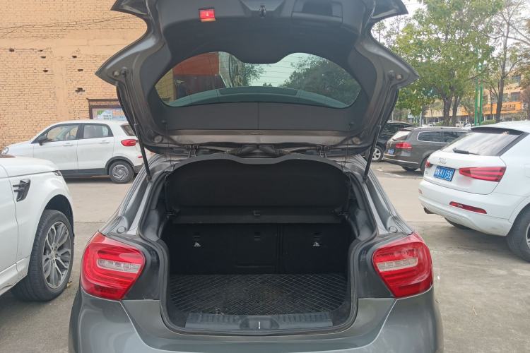 Used Mercedes-Benz A-Class 2013 A 200 Urban Edition Trunk