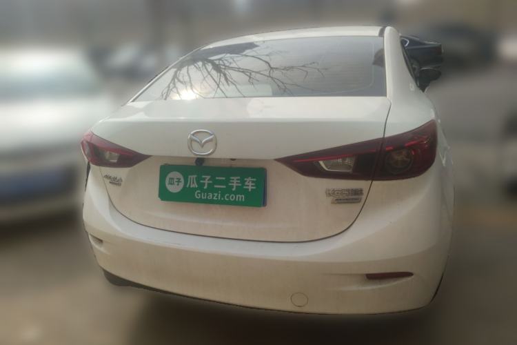 Used Mazda 3 Axela 2016 Sedan 1.5L Automatic Comfort Model