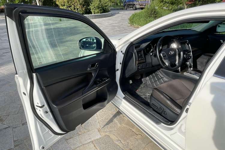 Used Toyota Reiz 2013 2.5V Shangrui Edition
