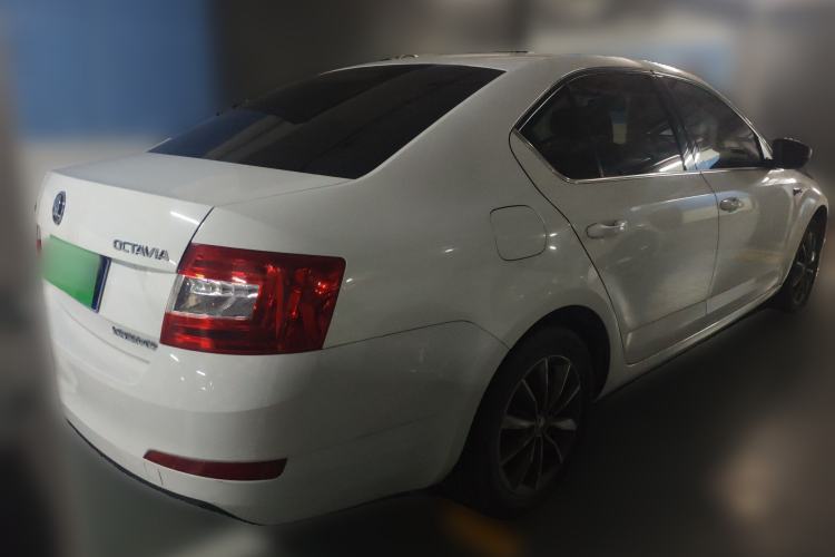 Used Skoda Octavia 2017 1.6L Automatic Chuanxing Edition
