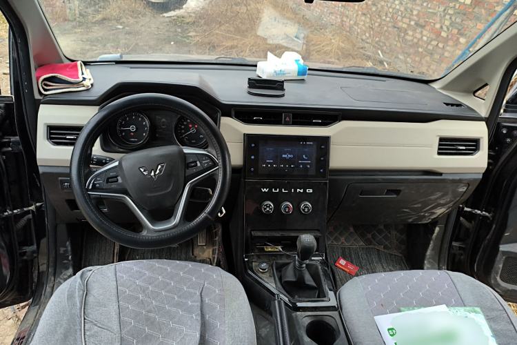 Used Wuling Hongguang PLUS 2019 1.5T Manual Luxury 7-Seater