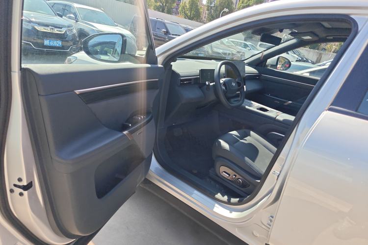 Used Dongfeng eπ eπ008 2024 210Max Range-Extended Version 6 Seats