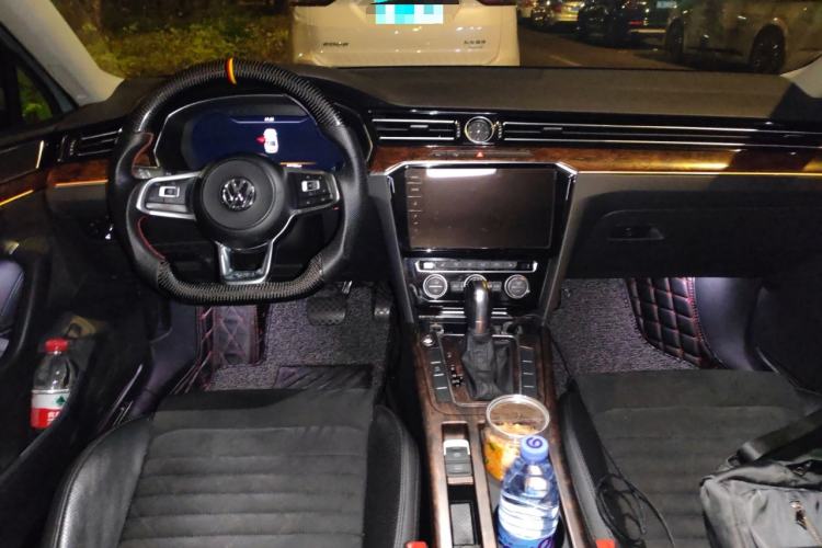 Used Volkswagen Magotan 2018 330TSI DSG Luxury Model