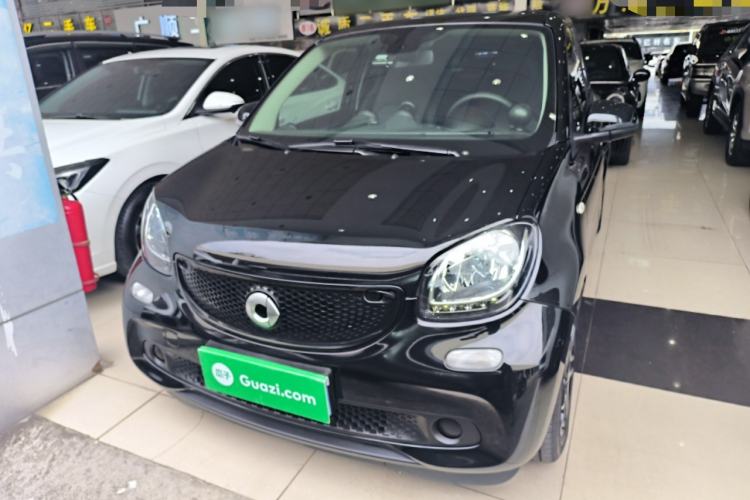 Used smart forfour 2016 0.9T 66 kW Pioneer Edition
