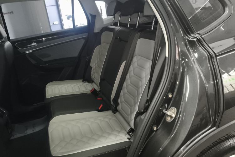 Used Volkswagen Tayron 2023 280TSI Two-Wheel-Drive Luxury Plus Advanced Version Left Rear Seat