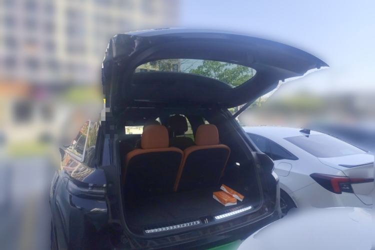 Used Li Auto L8 2023 Air model