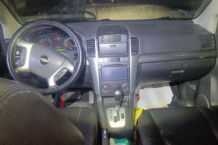 Used Chevrolet Captiva 2010 3.2 AT 7-Seater Flagship Edition Center Console