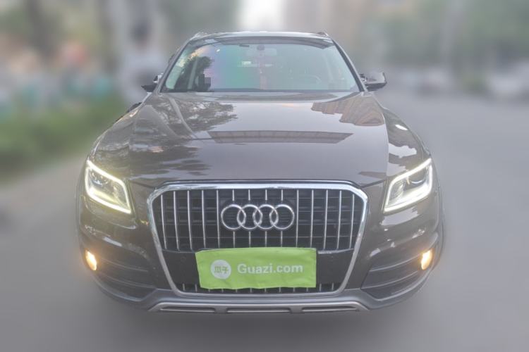 Used Audi Q5 2017 Plus 40 TFSI Technology Model
