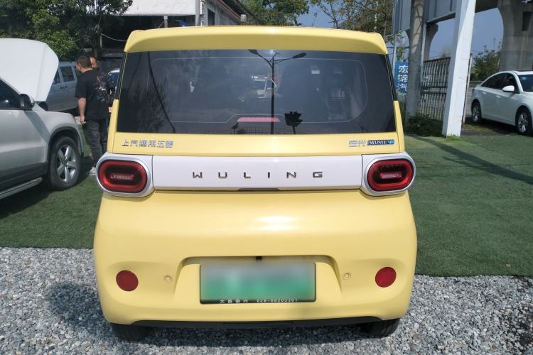 Used Wuling Hongguang MINIEV 2024 3rd Generation 215km Youth Edition Rear