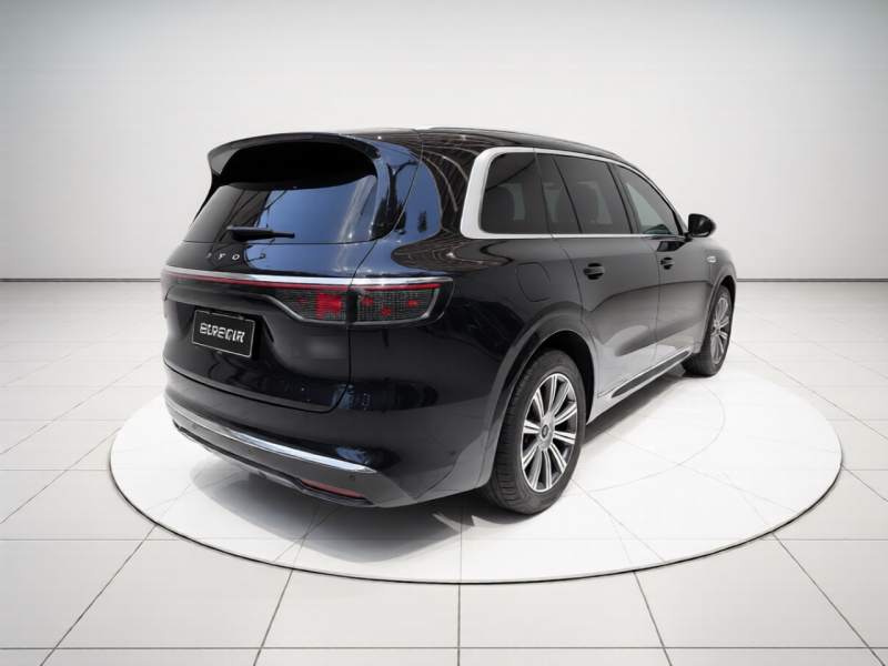 Used Hima AITO M8 2025 Extended-Range Max+ Version 53.4 kWh 6-Seater Edition — 6