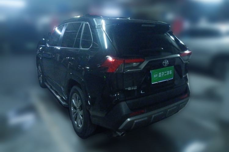 Used Toyota RAV4 2024 2.0L CVT Two-Wheel Drive Fashion Plus Edition Rear Left 45 Deg