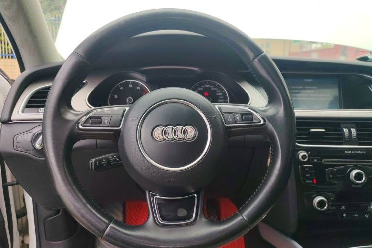 Used Audi A4L 2013 35 TFSI Automatic Standard Model
