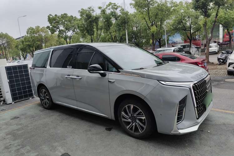 Used SAIC MAXUS G90 2022 2.0T Interstellar Six-Seater Edition