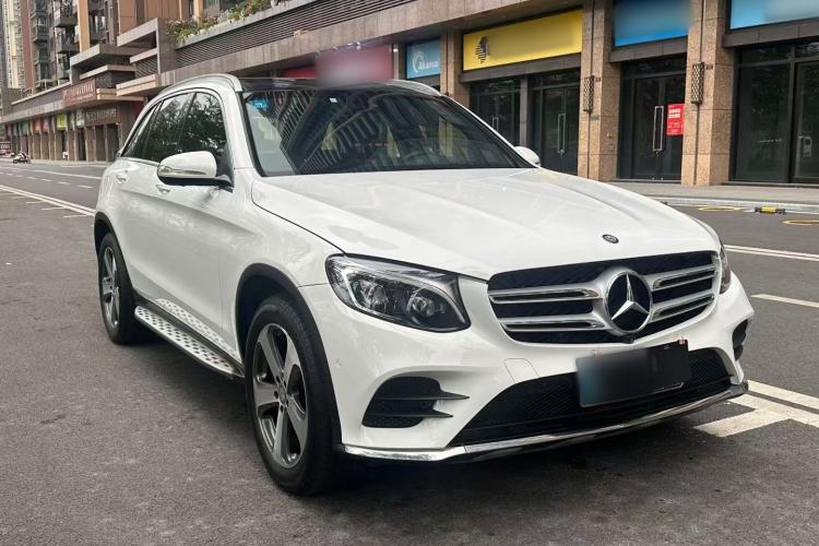 Used Mercedes-Benz GLC 2017 GLC 300 4MATIC Sport Edition Exterior 2