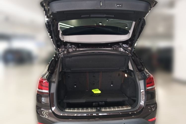 Used BMW X1 2022 sDrive25Li Leading Model Trunk