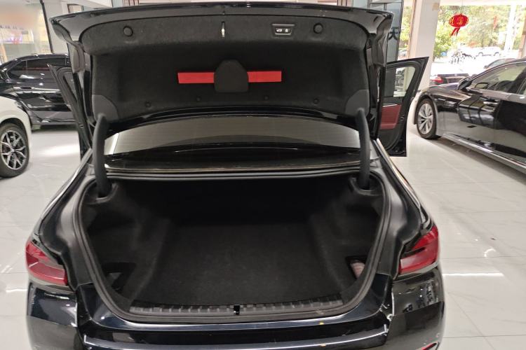 Used BMW 5 Series 2022 Second Facelift 530Li Luxury Version M Sport Package