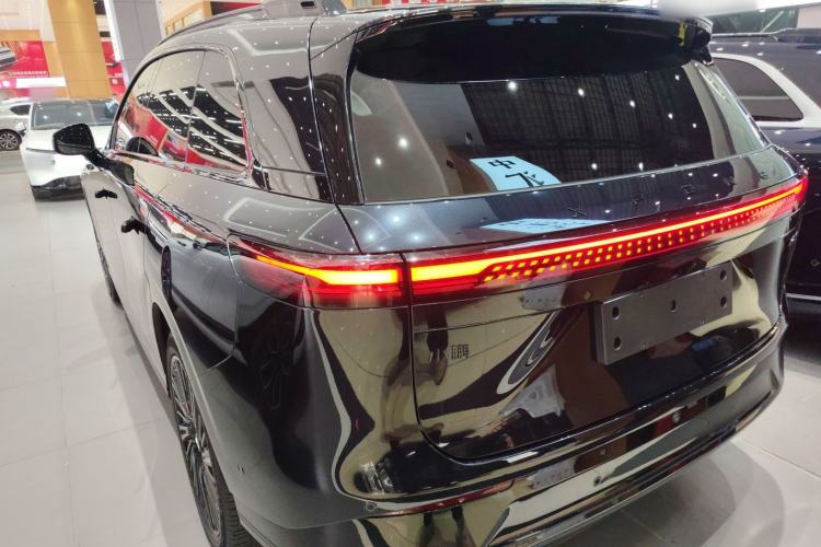 Used XPeng G9 2025 725 with Ultra-Long Range Max