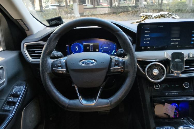 Used Ford Escape 2020 EcoBoost 245 Two-Wheel Drive Smart & Enjoyment Model
