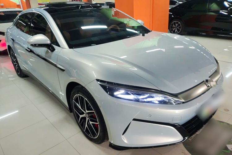 Used BYD Han L 2025 EV Four-Wheel Drive LiDAR Flagship Model Front Right 45 Deg