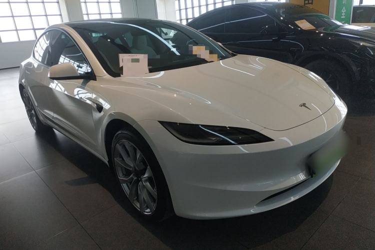 Used Tesla Model 3 2025 Model Long-Range Rear-Wheel-Drive Version Front Right 45 Deg