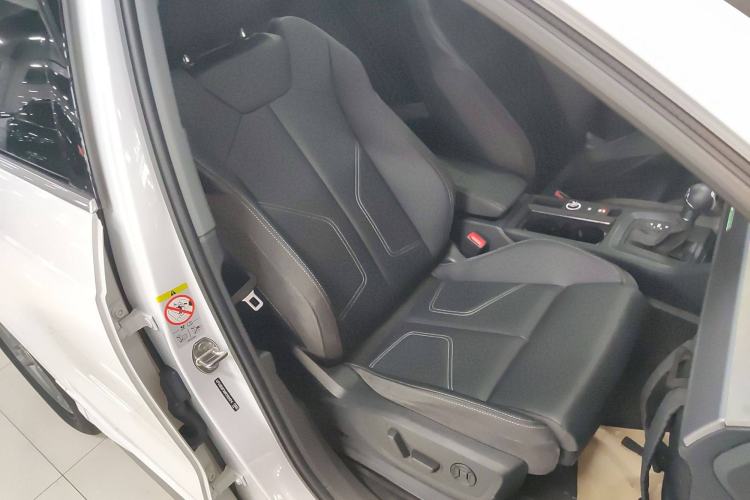 Used Audi Q3 2024 35 TFSI Ambition Dynamic Edition
