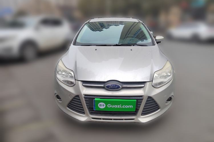 Used Ford Focus 2012 Sedan 1.6L Manual Fashion Edition
