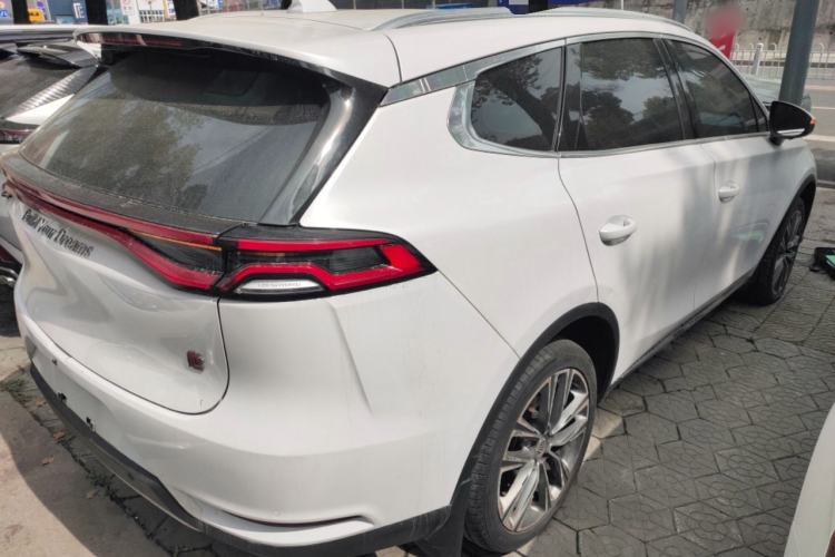 Used BYD Tang 2018 2.0T Automatic Smart Connect Prestige 7-Seater China V Standard