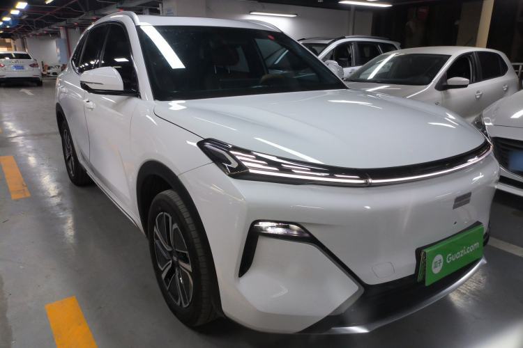 Used Geely Galaxy Xingjian 7 EM-i 2025 120km Launch+ Version Exterior 1