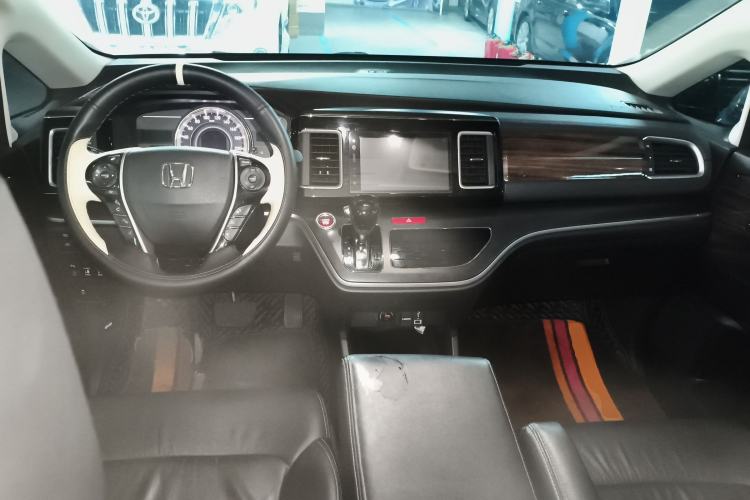 Used Honda Elysion 2016 2.4L Luxury Edition
