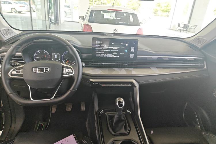 Used Geely Auto Vision X6 2021 PRO 1.4T Manual Luxury Model Center Console