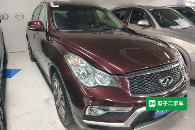 Used Infiniti QX50 2015 2.5L Enjoyment Edition Front Right 45 Deg