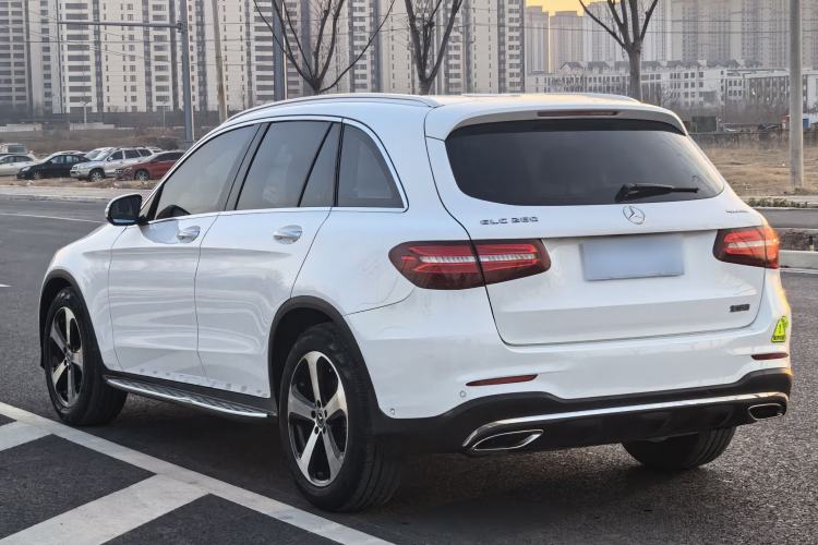 Used Mercedes-Benz GLC 2017 GLC 260 4MATIC Luxury Model