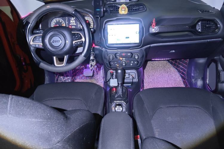 Used Jeep Renegade 2018 Connected Large Screen Version 180T Automatic High-Energy Edition
