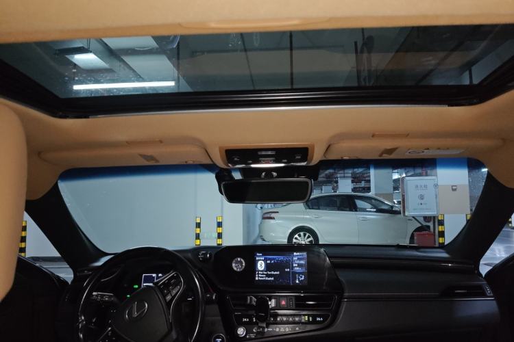 Used Lexus ES 2021 300h Excellence Edition