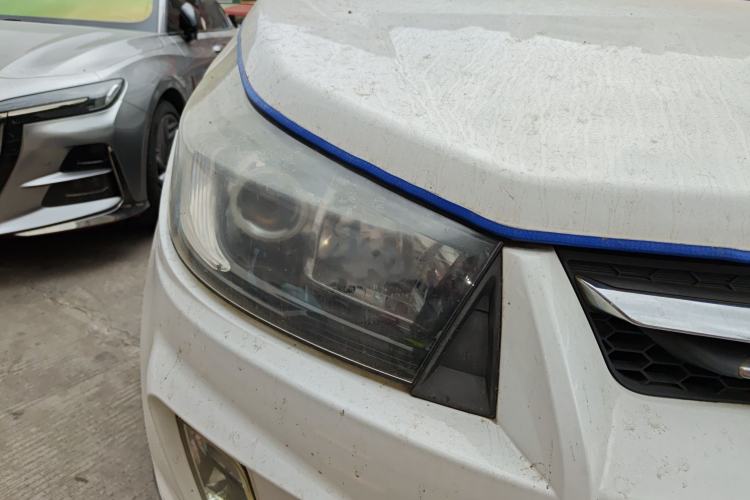 Used HYOSOW S3 2015 1.5L Luxury Model China V Standard