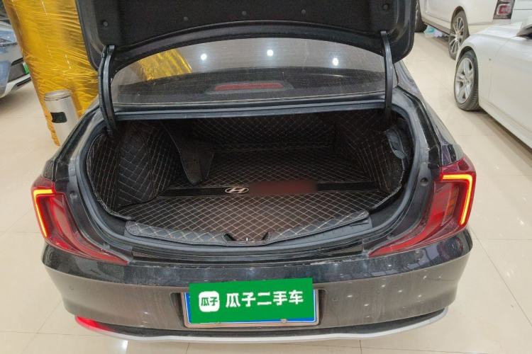 Used Hyundai Mistra 2021 1.8L CVT LUX Premium Edition