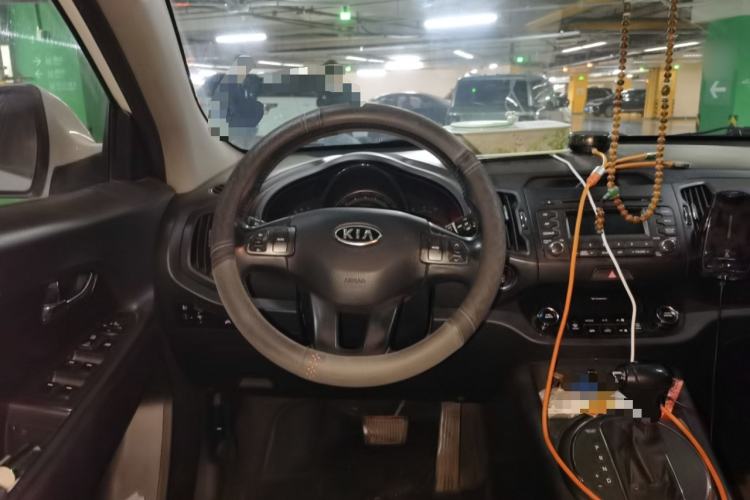 Used Kia Sportage R 2014 2.0L Automatic Two-Wheel Drive GLS Trim
