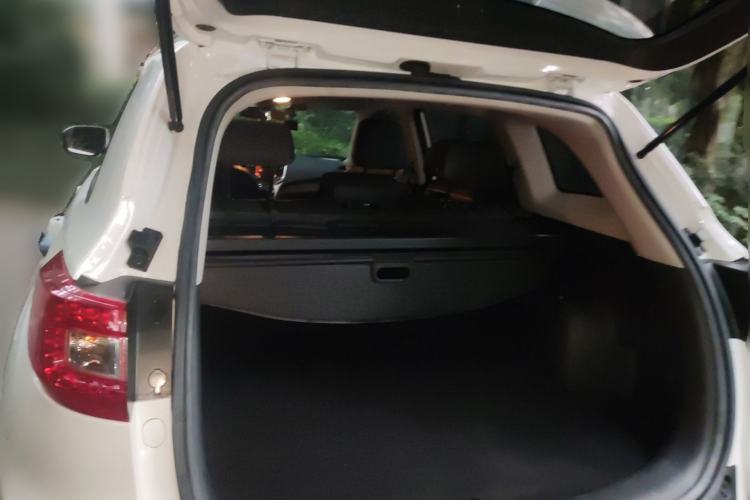 Used CHANGAN CS75 2016 1.8T Automatic Elite Model China V Standard Trunk