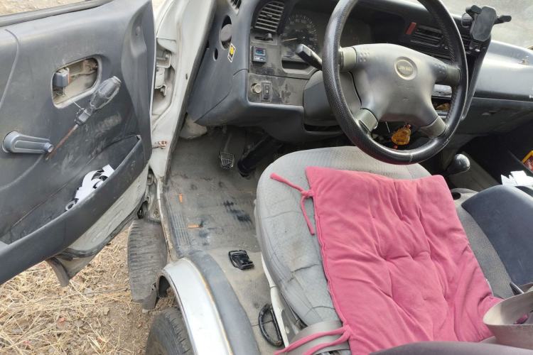 Used Jinbei Hiace 2011 2.0L 5th Generation Kuaiyunwang Comfort Type K 4G19
