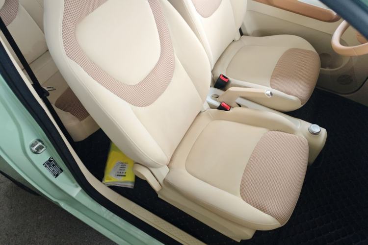 Used Wuling Hongguang MINIEV 2024 3rd Generation 215km Advanced Version Right Front Seat