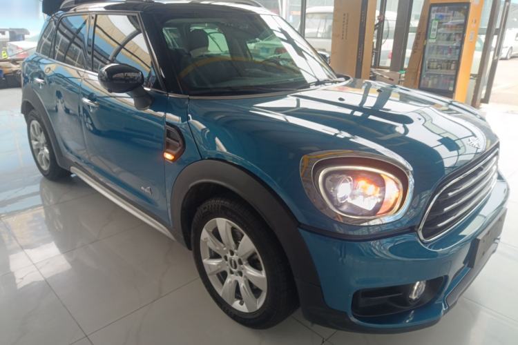 Used MINI Countryman 2019 1.5T COOPER ALL4 Classic Weekend Travel Edition Front Right 45 Deg