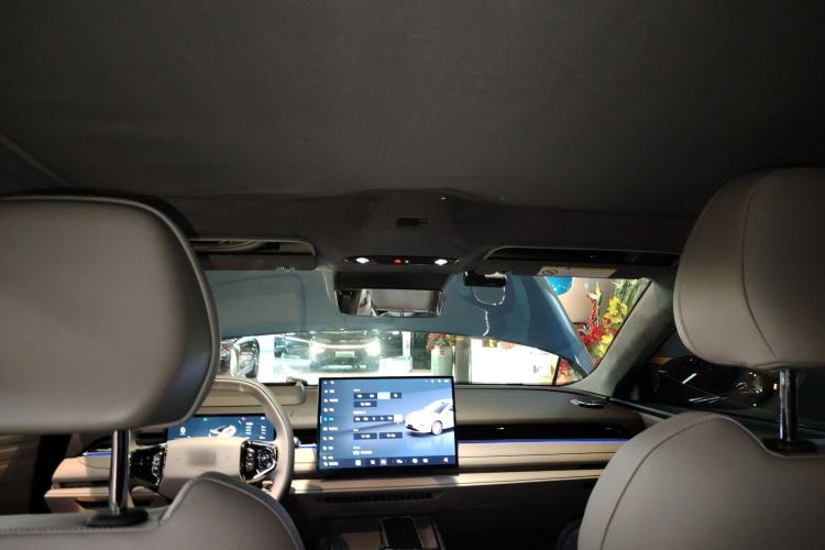 Used Geely Galaxy 8 2025 130km EM-i Flagship Edition Headliner