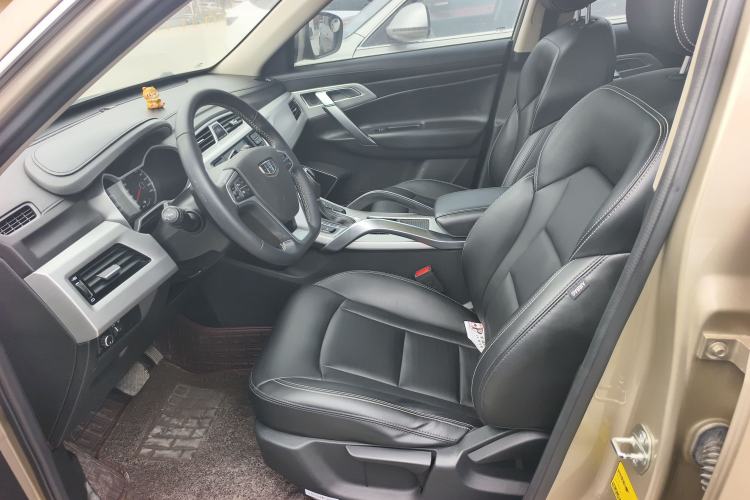 Used Geely Auto Emgrand X7 Sport 2016 1.8TD Automatic ZhiShang Model Interior 1