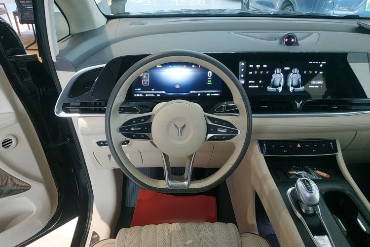 Used VOYAH Dream 2024 PHEV Ultra-Long Range Flagship Edition
