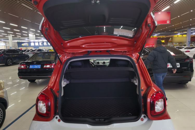 Used smart forfour 2016 1.0L 52 kW Dynamic Edition