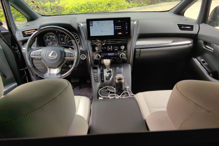 Used Lexus LM 2020 300h Four-Seat Grand Edition