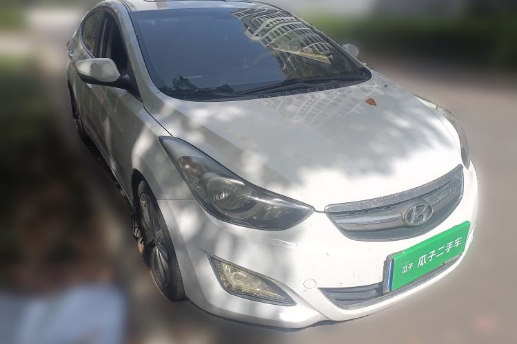 Used Hyundai Elantra (5th Generation / Langdong) 2015 1.6L Automatic Leading Model Front Right 45 Deg