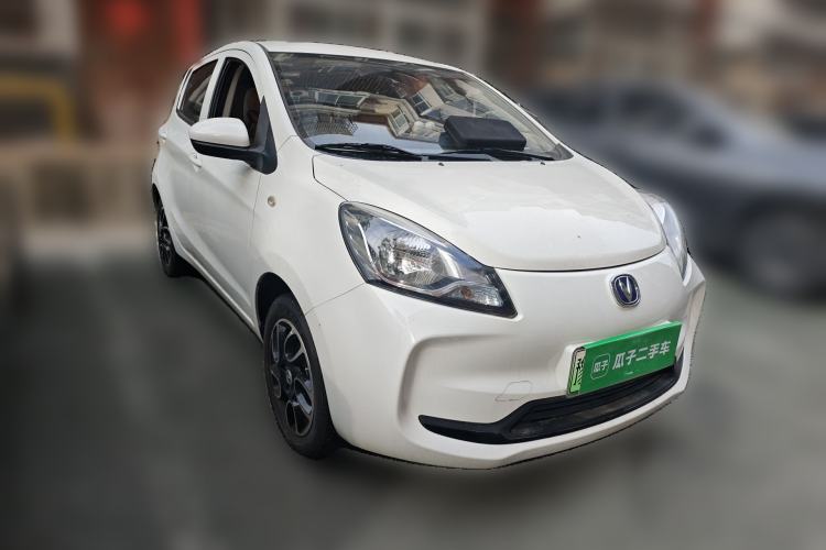 Used CHANGAN Benni E-Star 2021 National Edition Colorful Version Lithium Iron Phosphate (31.86 kWh) Front Right 45 Deg