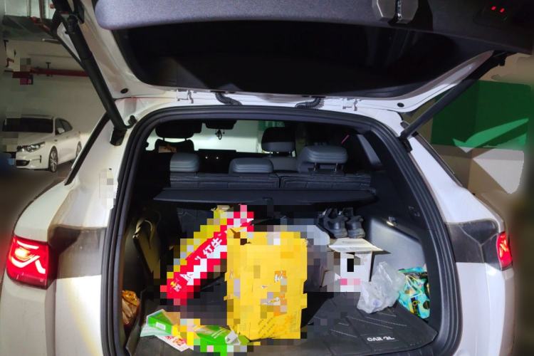 Used BYD Song L DM-i 2025 Intelligent Driving Version 160 km Beyond-Range Type Trunk